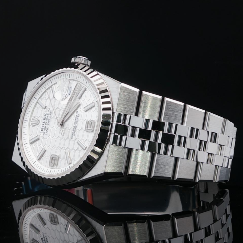 Rolex Land-Dweller